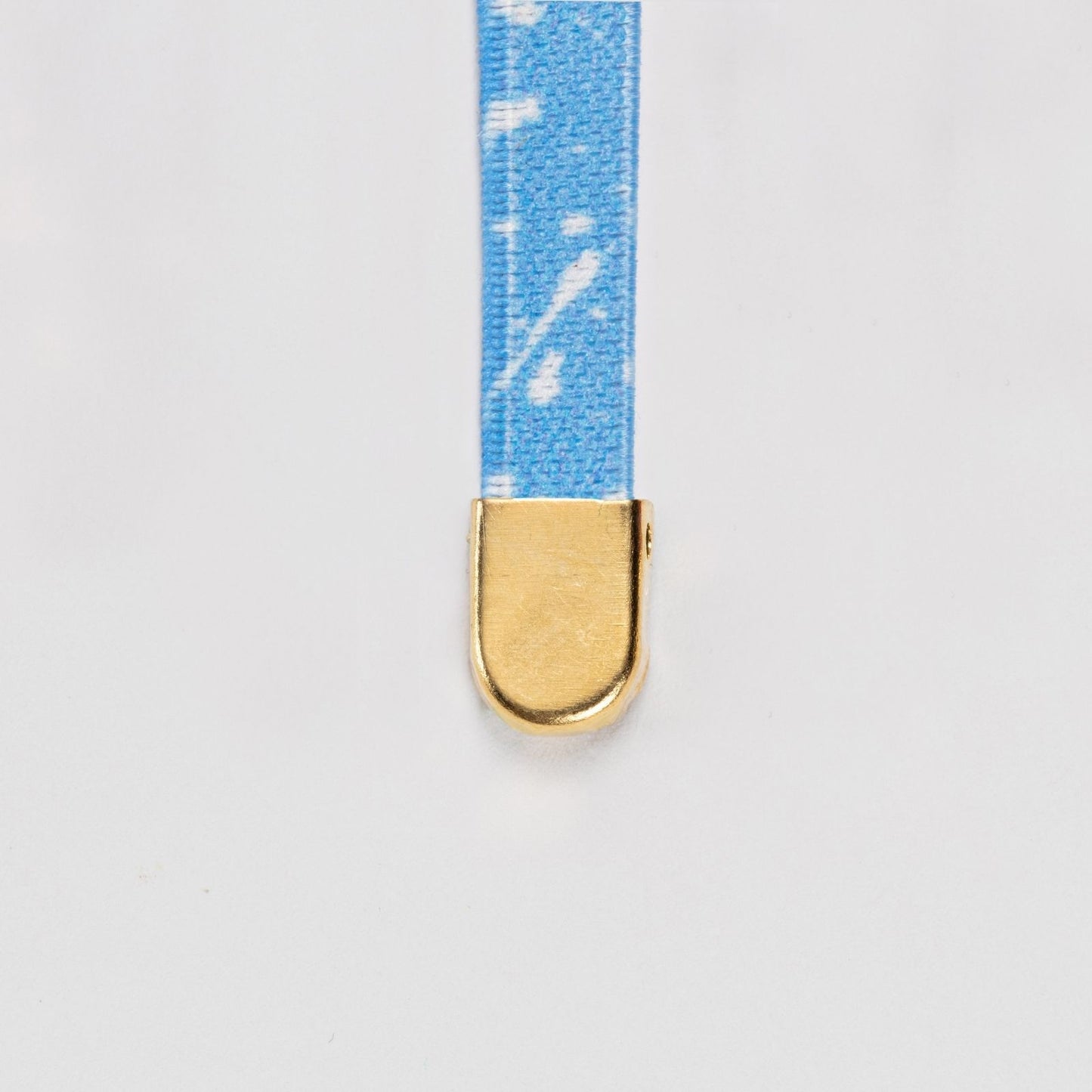 White Dash on Light Blue